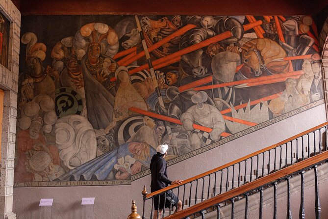 2 Hours of Mexican Muralism with an Art Lover - Finishing with 248 Diego Rivera murals