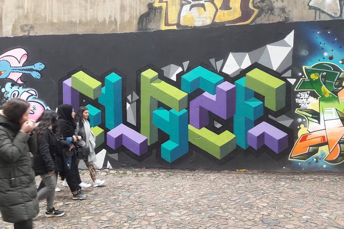 Alternative Hamburg Private Alternative Street Art Tour - From Sternschanze into St. Pauli