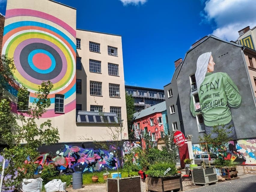 Alternative Hamburg / Street Art Private Tour - Millerntor Stadium and the St Pauli connection