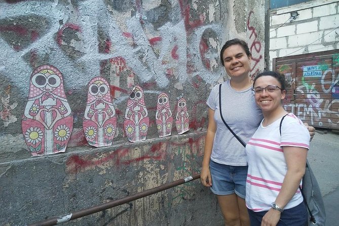 Alternative Street Art Free Walking Tour of Budapest - Looking beyond graffiti and photo stops