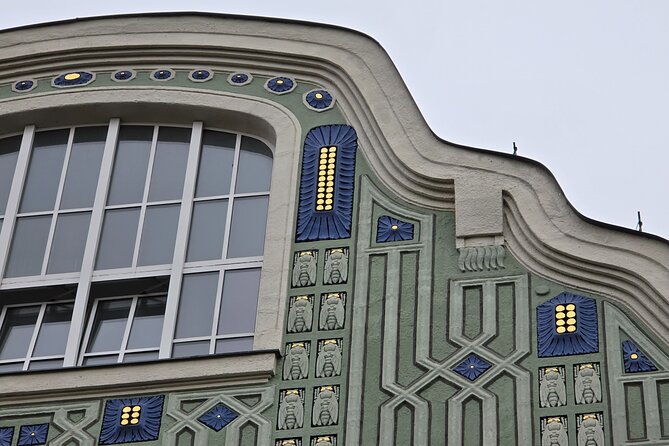 Art Nouveau Meets Street Art in Munich (Max. 12 guests) - Who should book this experience