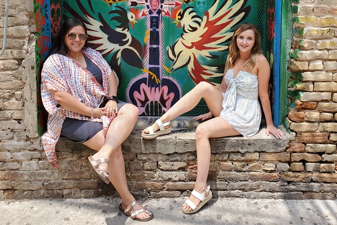 Austin Mural Selfie Tour by Pedicab - What the guides add to the ride
