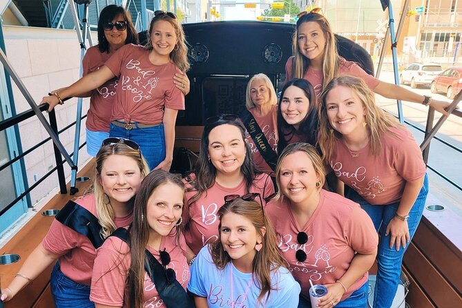 Austin Murals & Mimosas Roofless Party Bus Tour - East Austin: murals and local bars away from the main crowds