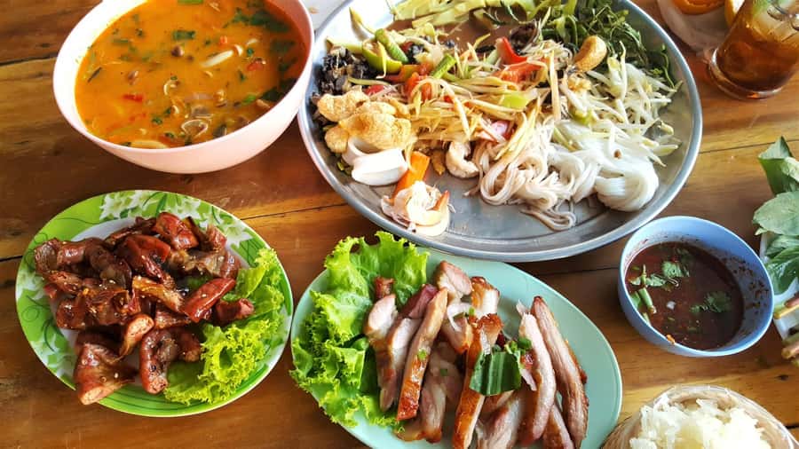 Bangkok: Street Art and Street Food Walking Tour - Should you book the Bangkok Street Art and Street Food Walking Tour?