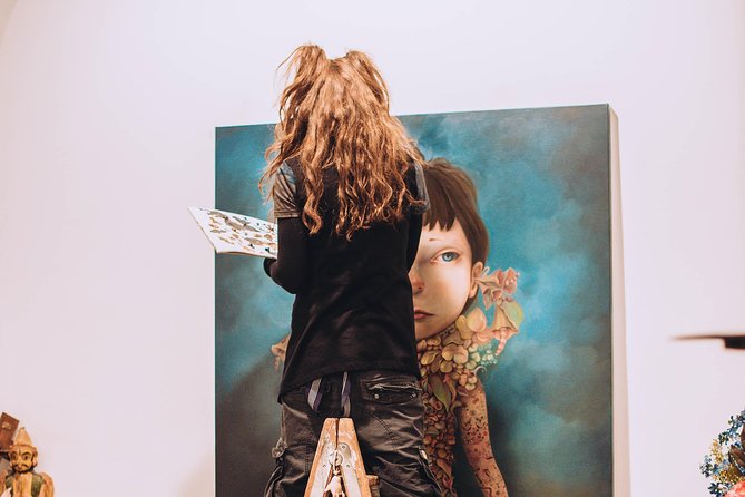 Barcelona Art & Wine: Galleries, Studios & Street Art - The Gothic Quarter as an open-air gallery