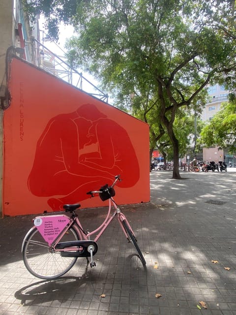 Barcelona | Street Art Bike tour - The Gothic Quarter and Barcelona Cathedral