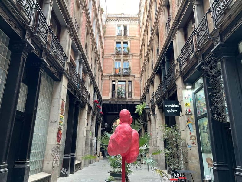 Barcelona: Street Art & Visit to Galleries Tour - Passatge del Crèdit and Carrer d’Avinyó
