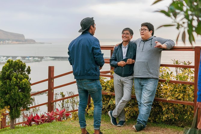 Barranco Art and Food Tour: Graffiti Walk and Culinary Delights - Crossing the Bridge of Sighs