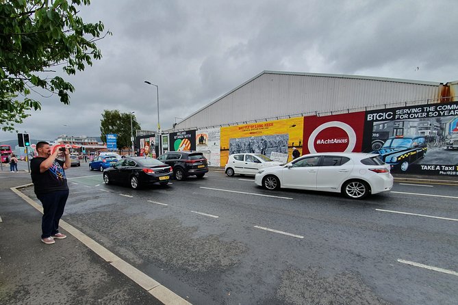 Belfast Cab Tour of Peacewalls, Murals and the Famous Titanic Slips - The private car, pickup, and pace