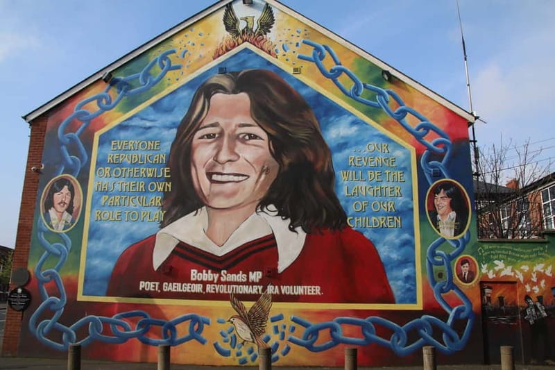 Belfast: Famous Murals Private Tour - Who should book this Belfast mural tour?