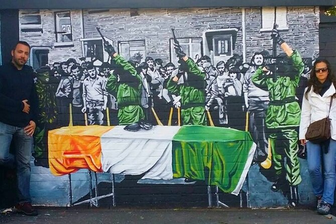 Belfast history of terror & mural 1 hr express private taxi tour - Republican memorials in the side streets