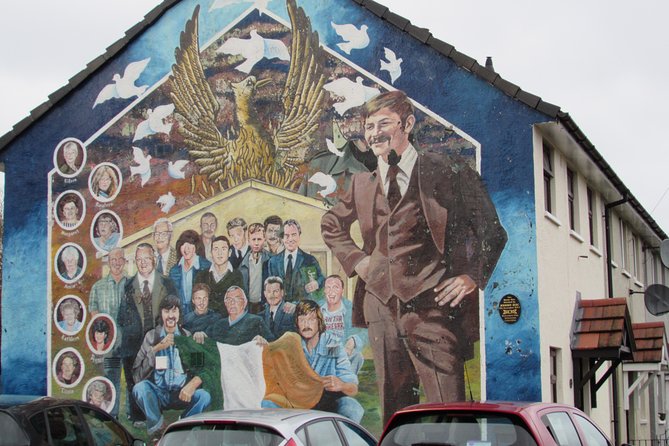 Belfast: Murals Taxi Tour - Why Belfast’s murals need a local guide
