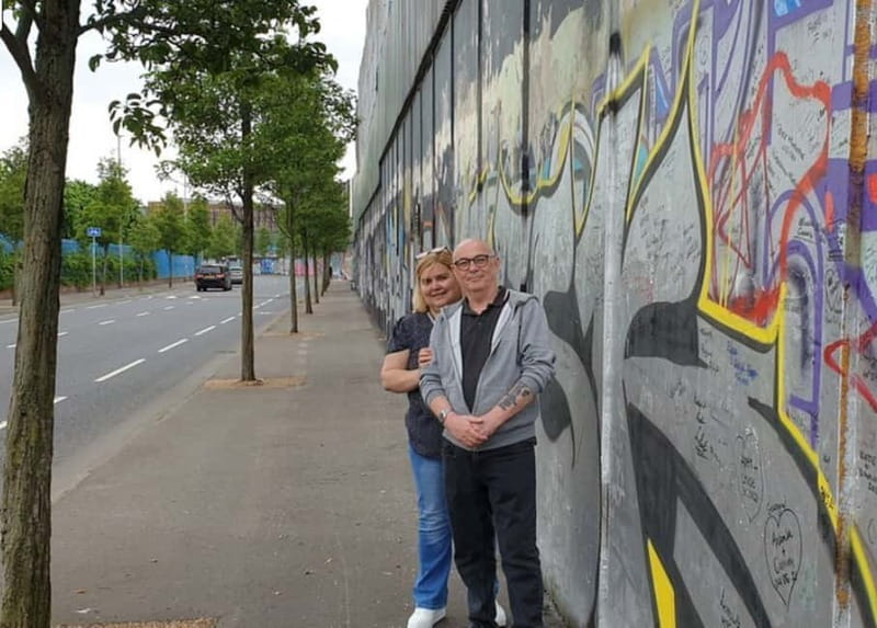 Belfast: Murals Taxi Tour - Who should book this Belfast taxi tour?