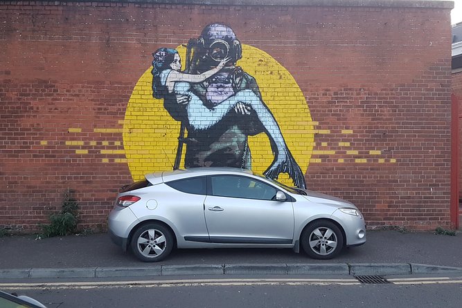Belfast Music and Street Art Small Group Guided Experience - Who should book this Belfast experience?