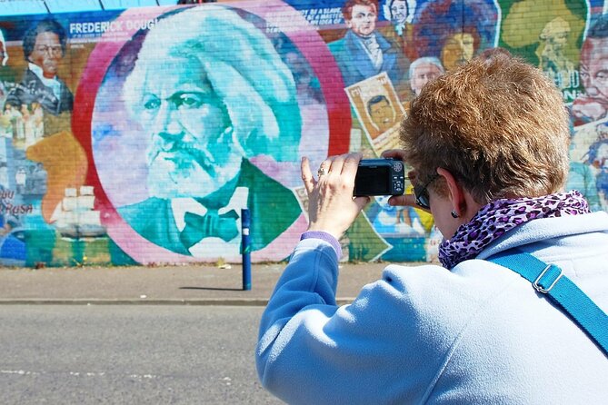 Belfast political history and mural unique private 90 min tour - Shankill Road and the loyalist viewpoint