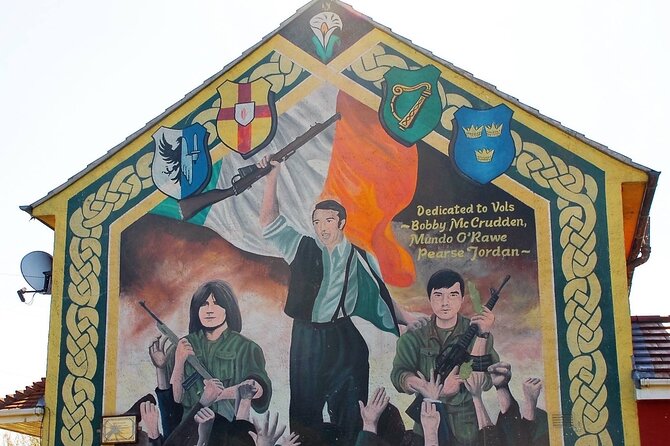 Belfast political history and mural unique private 90 min tour - Pickup from Belfast City Hall and nearby areas