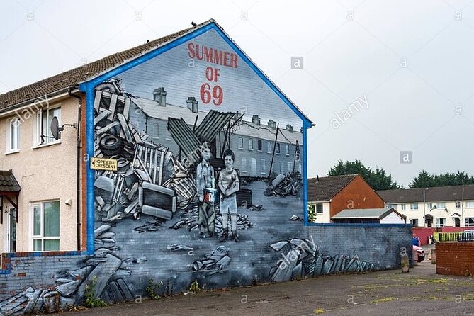 Belfast Political & Murals Tour - Starting on Loyalist Shankill Road