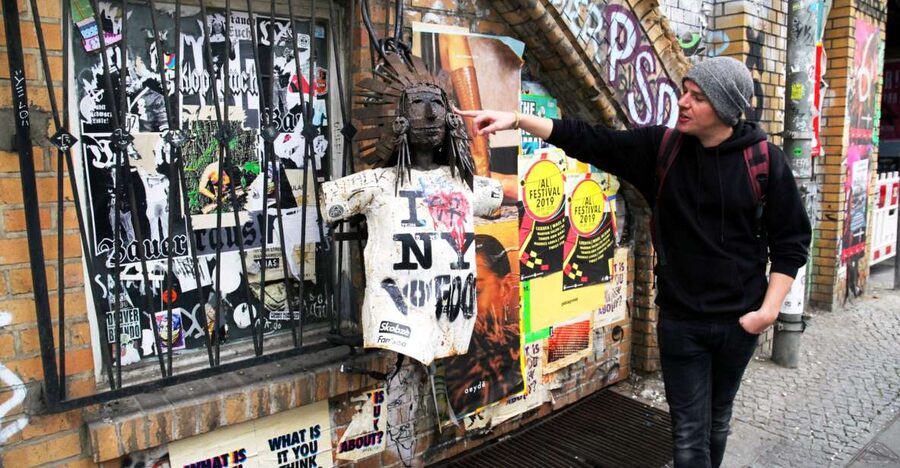 Berlin: 3-Hour Street Art Tour - The first walls and the city’s divided past