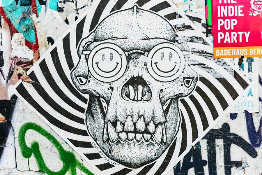 Berlin: City Street Art Guided Walking Tour - Friedrichshain and Kreuzberg in one walk