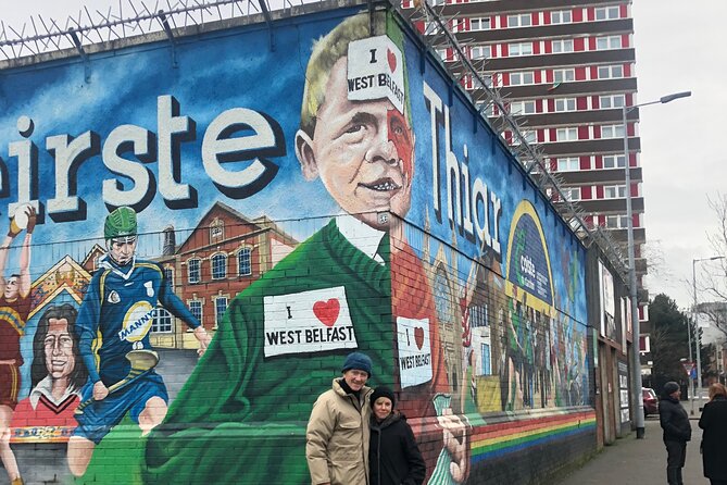 Black Taxi Tour of Belfast – Politics, Murals peace walls Tour - Crossing through the Peace Gates