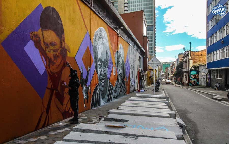 Bogotá: Graffiti Tour el mejor recorrido de arte urbano - Key points to know before you go