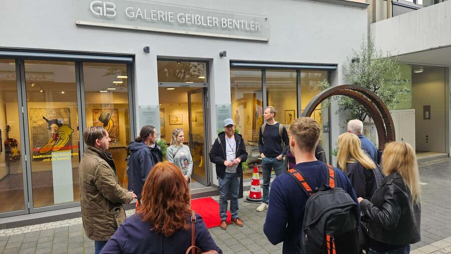 Bonn Old Town: Street Art and Graffiti Tour - Following the route through Bonn’s old town