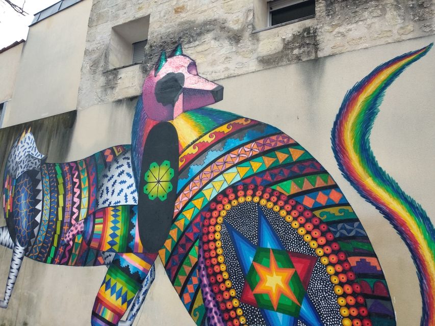 Bordeaux: Street Art Guided Tour - From Wine Storehouses to Rue Notre Dame