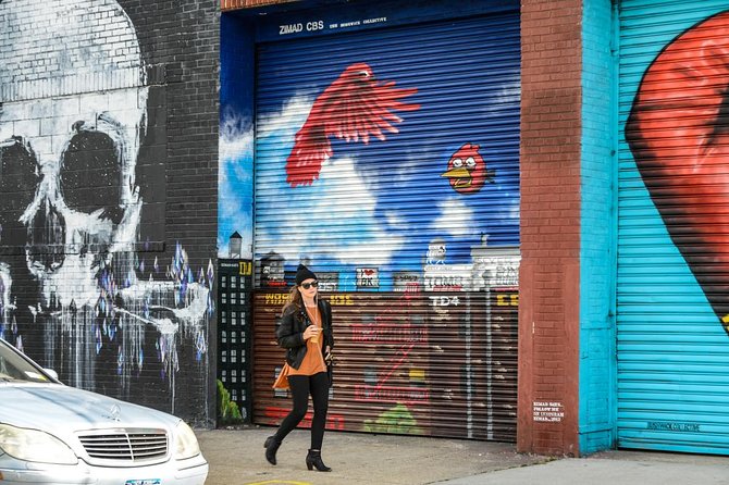 Brooklyn street art and hipster culture tour in French - Bushwick turns walls into a changing gallery