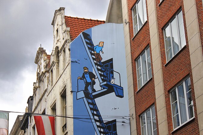 Brussels "Land of Comics": Street Art & Walking Tour - Brussels comic art turns the city into a puzzle