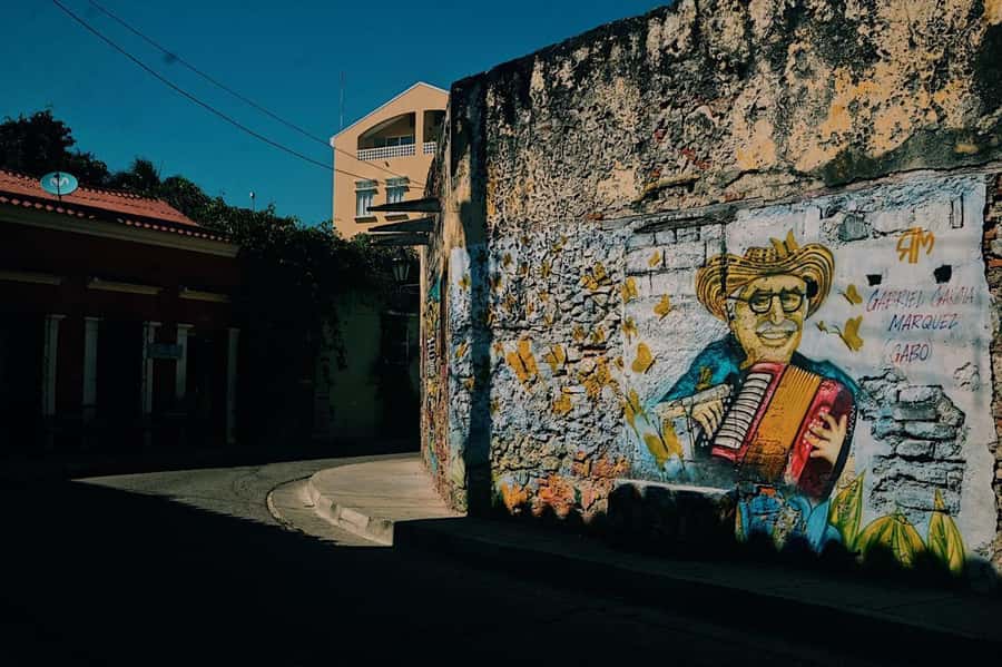 Cartagena: Graffiti Tour in Getsemani - Who should book this Getsemani walk?