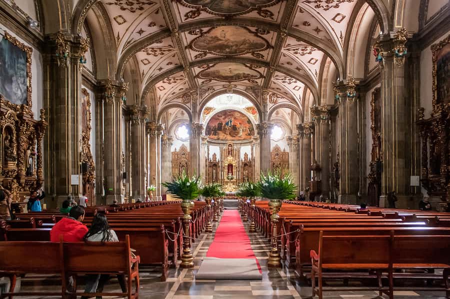 CDMX: Xochimilco, Coyoacan, Frida Kahlo Museum & Murals Tour - Lunch before the canals