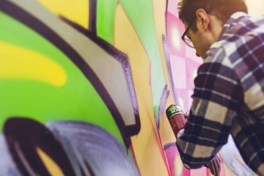 Chicago: Offbeat Guided Street Art Tour - Who should book this Chicago street art tour?