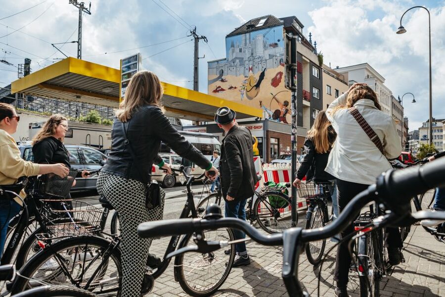 Cologne: Ehrenfeld Street Art Bike Tour - Starting near Eigelsteintor