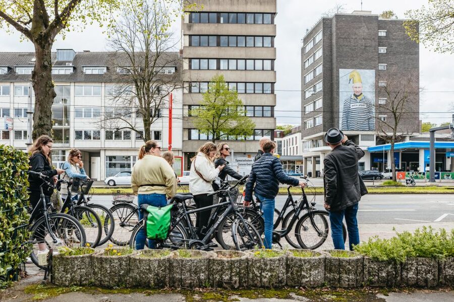 Cologne: Ehrenfeld Street Art Bike Tour - The café break matters more than it sounds