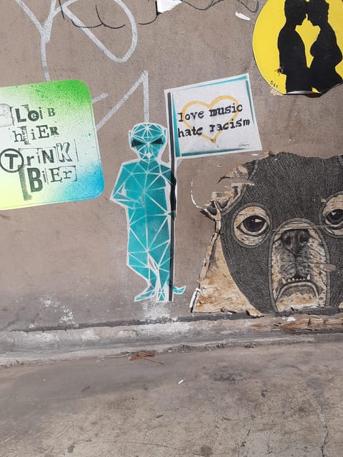 Cologne: Street Art Walking Tour Belgian Quarter - Learning the tricks behind public art