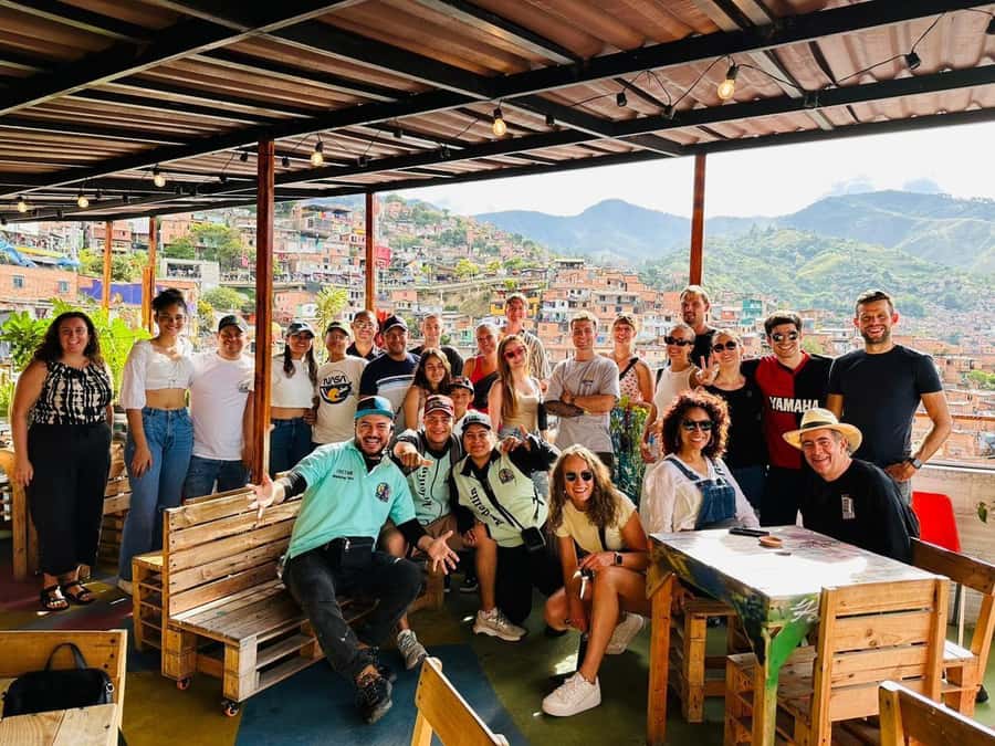 Complete Tour in Comuna 13: Graffiti, History and Street Delights - Handmade ice cream, a small local highlight