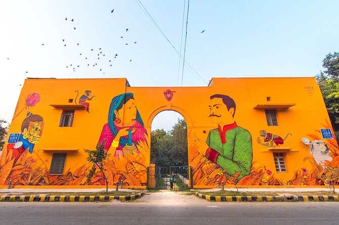 Delhi Street Art Walk in Lodhi Art District with Chai & Food - Reading the murals instead of just photographing them