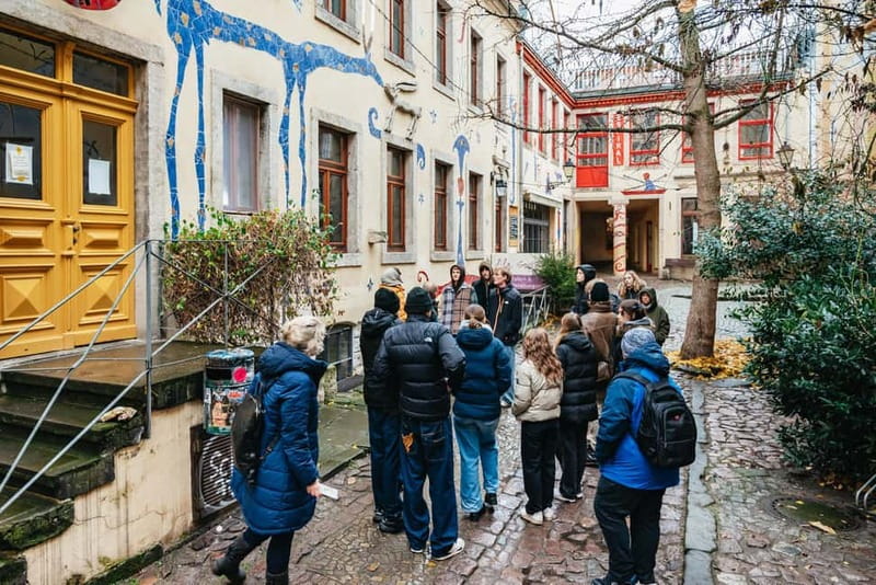 Dresden: Neustadt District Street Art Guided Walking Tour - Why Neustadt works better on foot