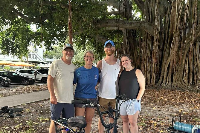E-Bike Guided Tour Downtown St Pete: Sights & Murals - Vinoy Park and the sculpture called Truth