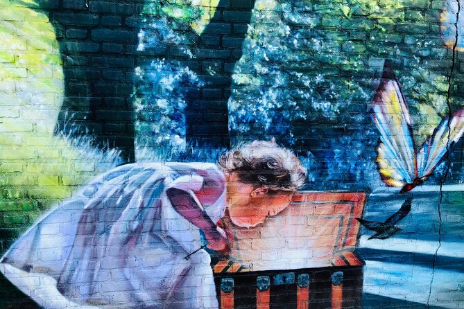 Eindhoven: Self guided Individual Street Art Tour - Surreal work inside Stratumseind 23