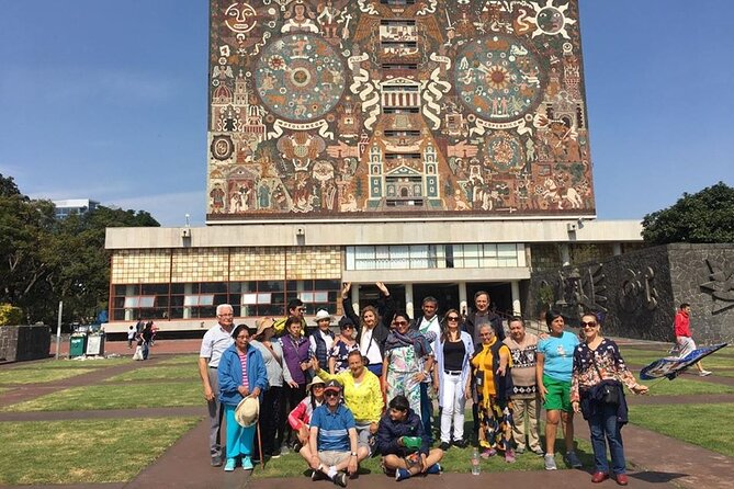 EXCLUSIVE TOUR: Murals+Ciudad Universitaria Stadium-small groups - What the guide adds to a private tour