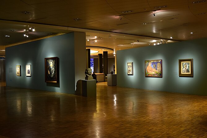Explore Modern Art & Murals in Mexico City's Best Museums - Palacio de Bellas Artes saves the grandest setting