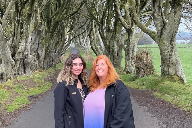 Giants Causeway Tour from Belfast + FREE Belfast Mural Tour - Belfast murals, peace walls, and a different kind of history