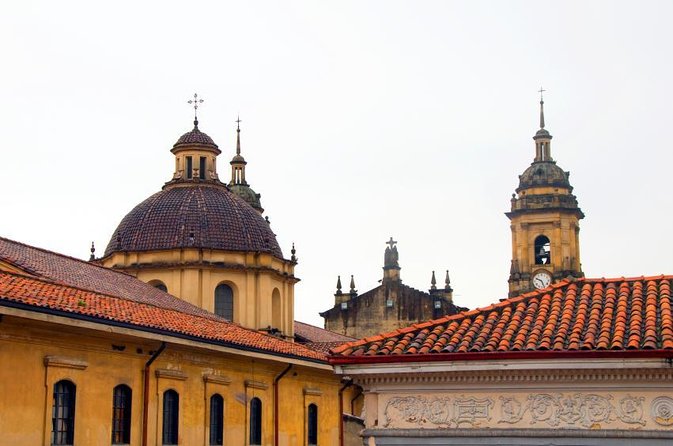 Graffiti Tour in La Candelaria Bogotá with Transportation - Key points to know before booking