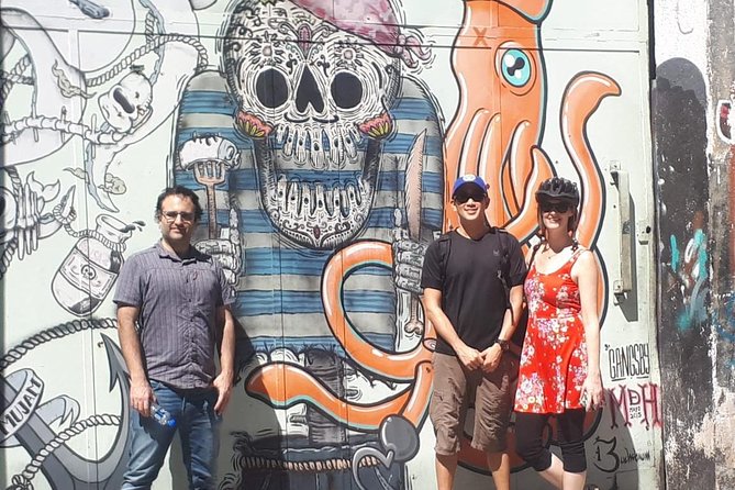 Graffiti & Urban Art Biketour w/ taco stop - Chapultepec Park and the value of a flexible guide