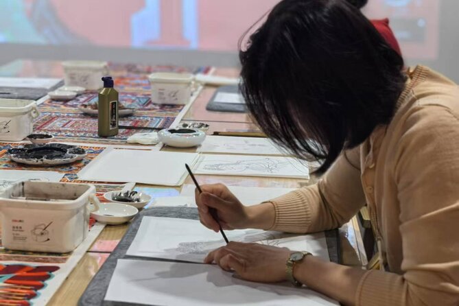 Hands On Chinese Cave Murals with Local Expert - Working with mineral pigments and clay boards