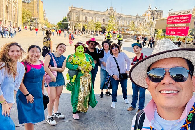 Historic tour in the center and murals of Orozco - Key points to know before booking