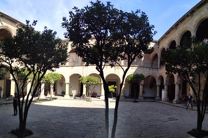History and Murals: Walking Tour Guadalajara - Understanding Orozco inside Cabañas Museum