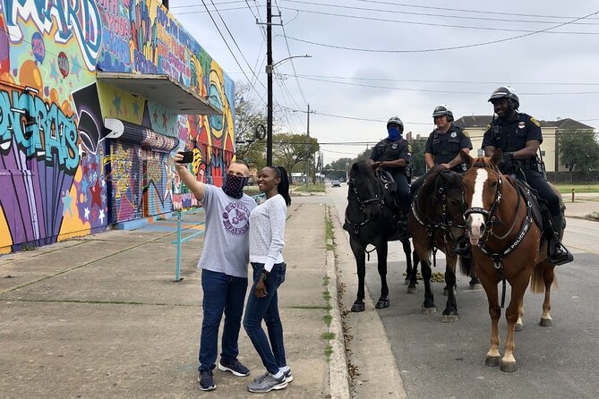 Houston's Official City & Mural Tour! - What this Houston tour is really good at