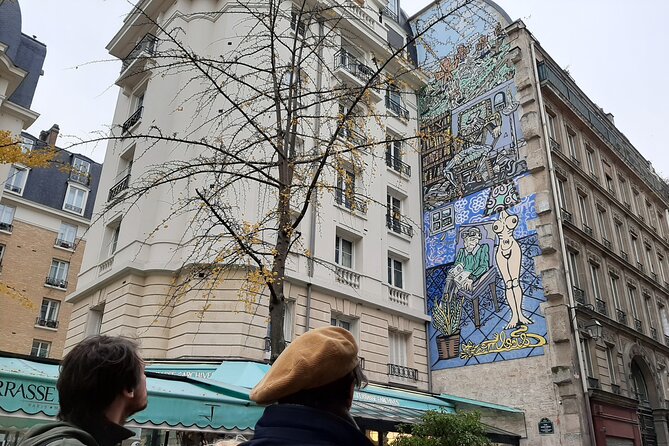 Invader Hunt - Street Art Tour of le Marais - What the small group adds